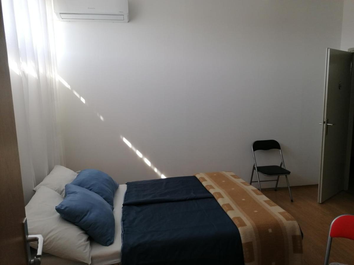 Hostel Poslon كرابينا المظهر الخارجي الصورة