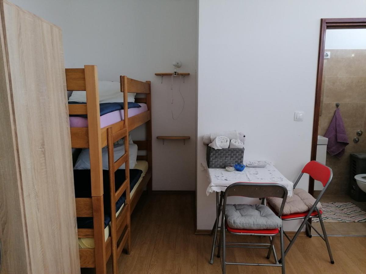 Hostel Poslon كرابينا المظهر الخارجي الصورة