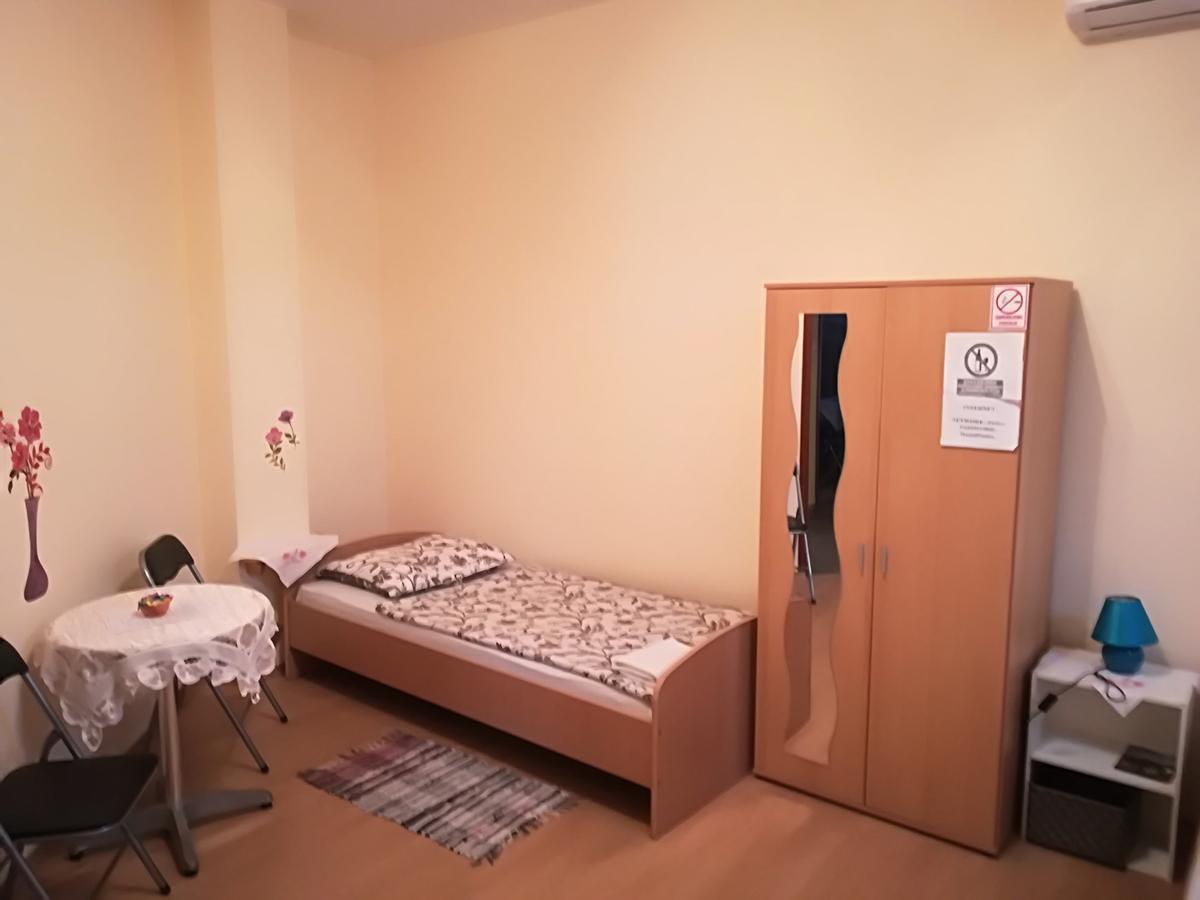 Hostel Poslon كرابينا المظهر الخارجي الصورة