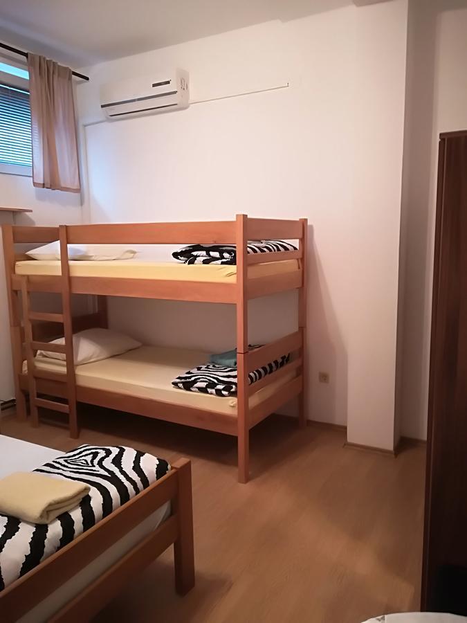 Hostel Poslon كرابينا المظهر الخارجي الصورة